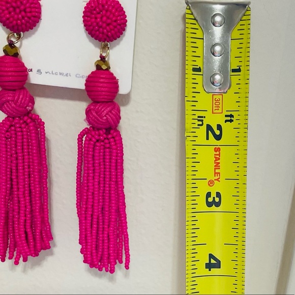 💕JUST IN! Pink Tassel Beaded Earrings - Picture 2 of 2